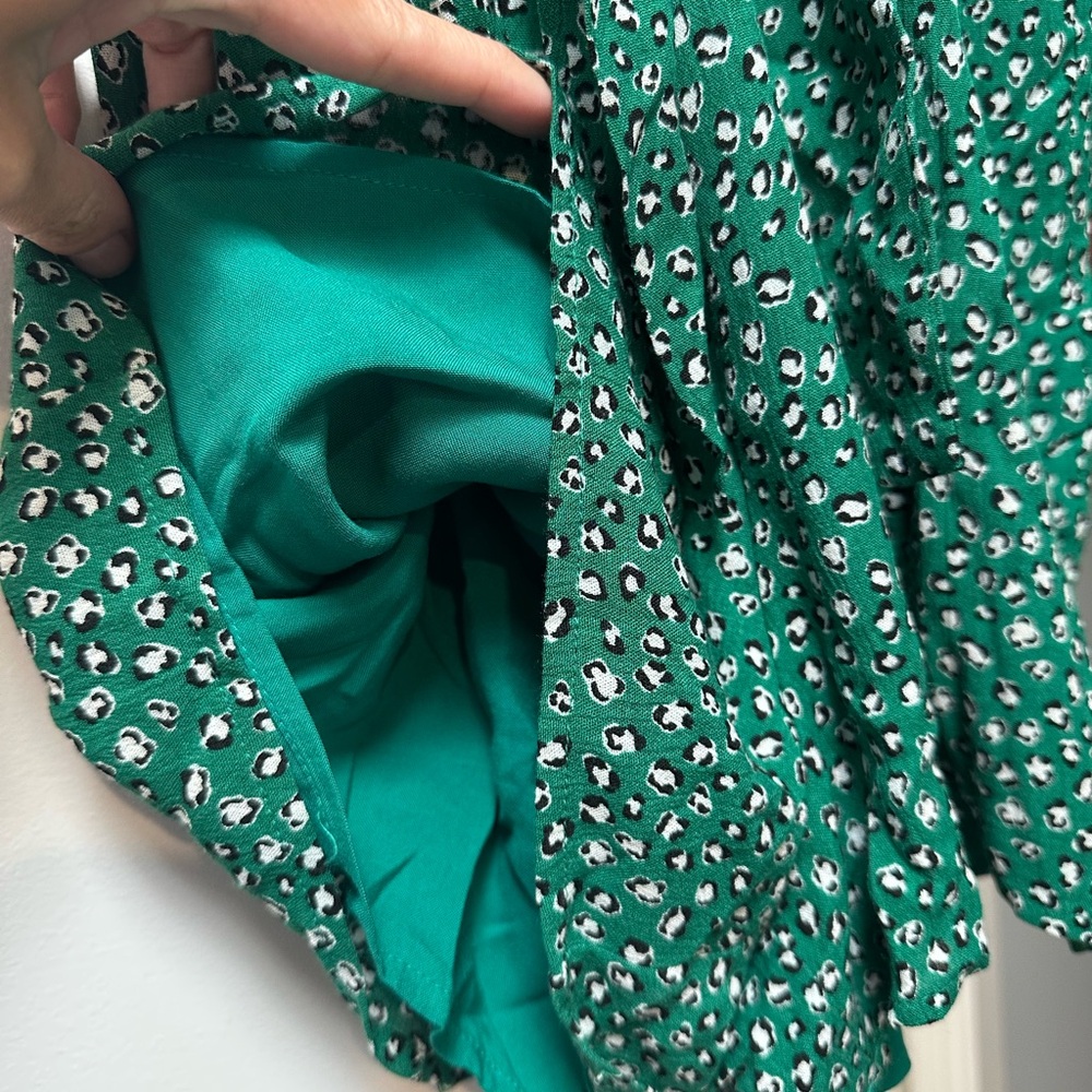 MIAMI | Green, Black & White Polka Dot Sleeveless Romper - Picture 3 of 6